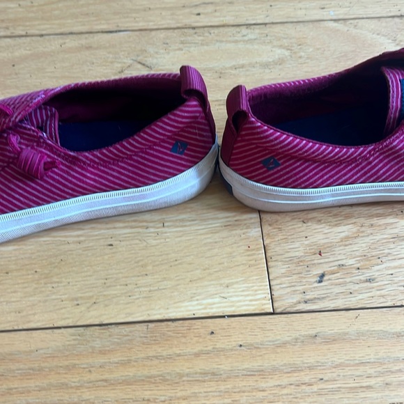 Burgundy sperry slip-ons - Picture 4 of 4